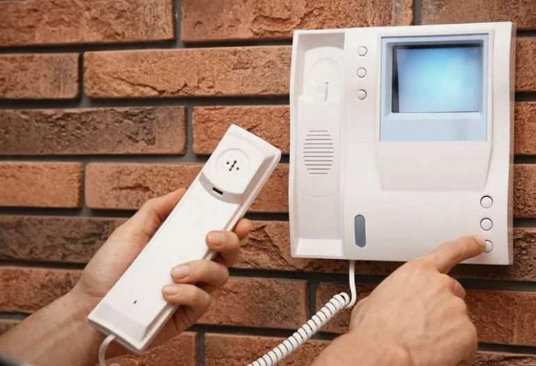 Почему установка домофона — первый шаг к умному дому